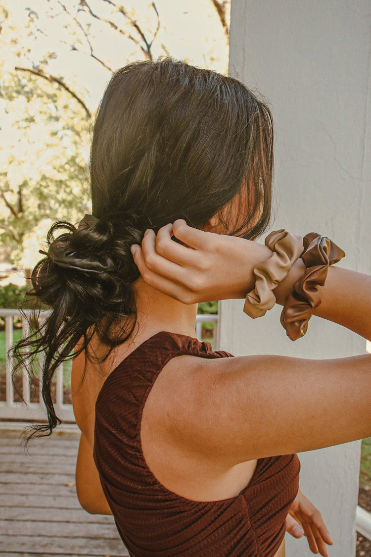 Mia Scrunchie Dark Roast